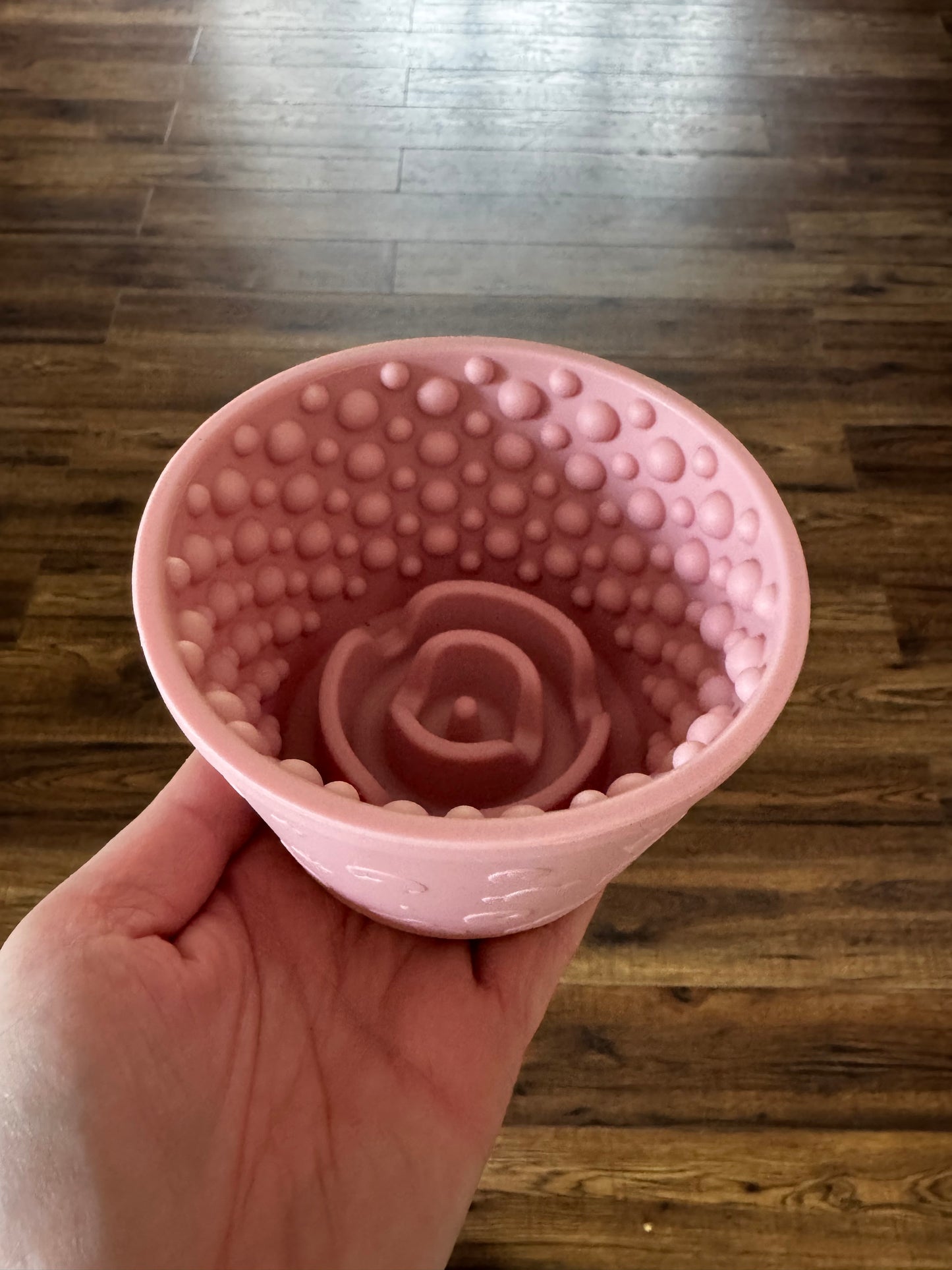 Silicone slow feeder licky bowl